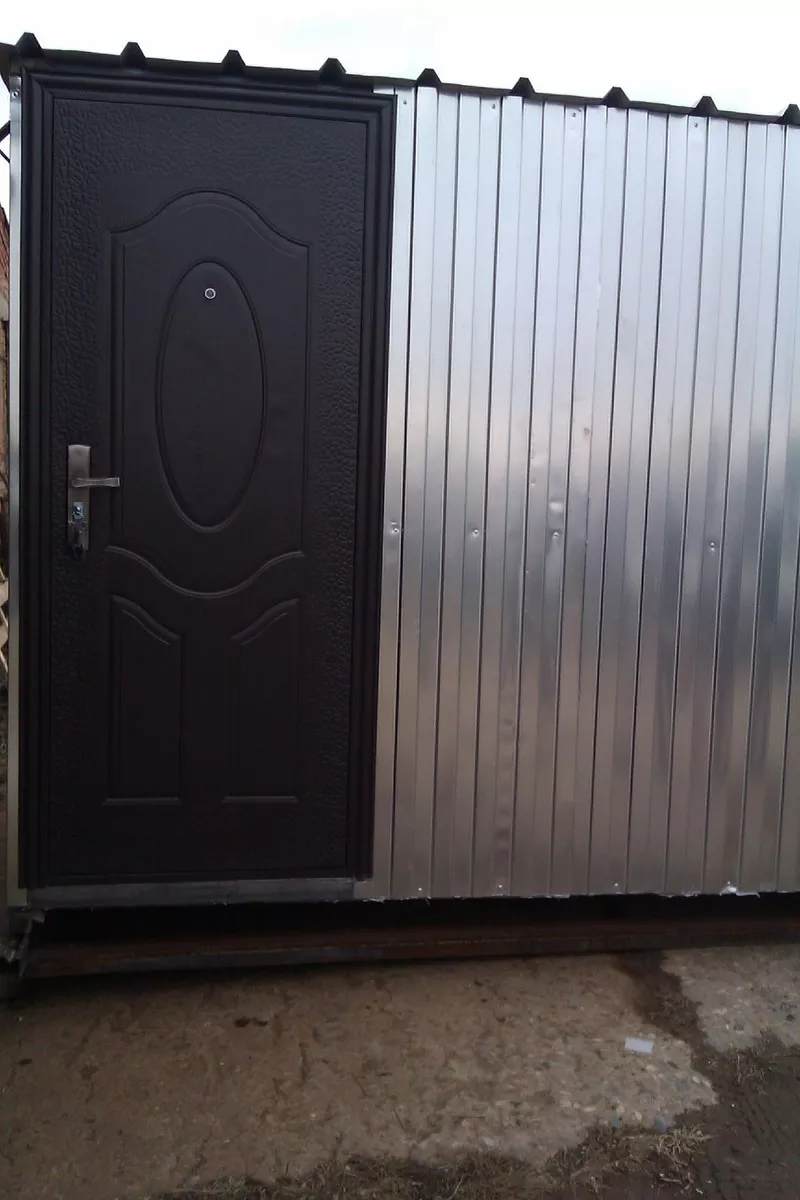 Дверь металлическая размеры (по коробке):  86*205 см  и 96*205 см 
